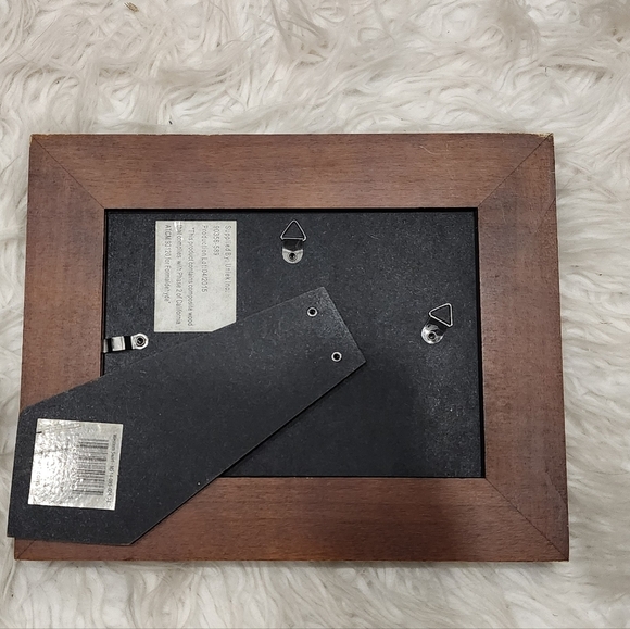 Elegant Brown Wooden Photo Frame with Black Accents - Picture 3 of 3